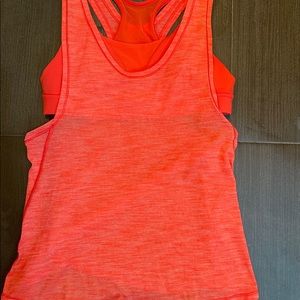 Lululemon size 4 tank